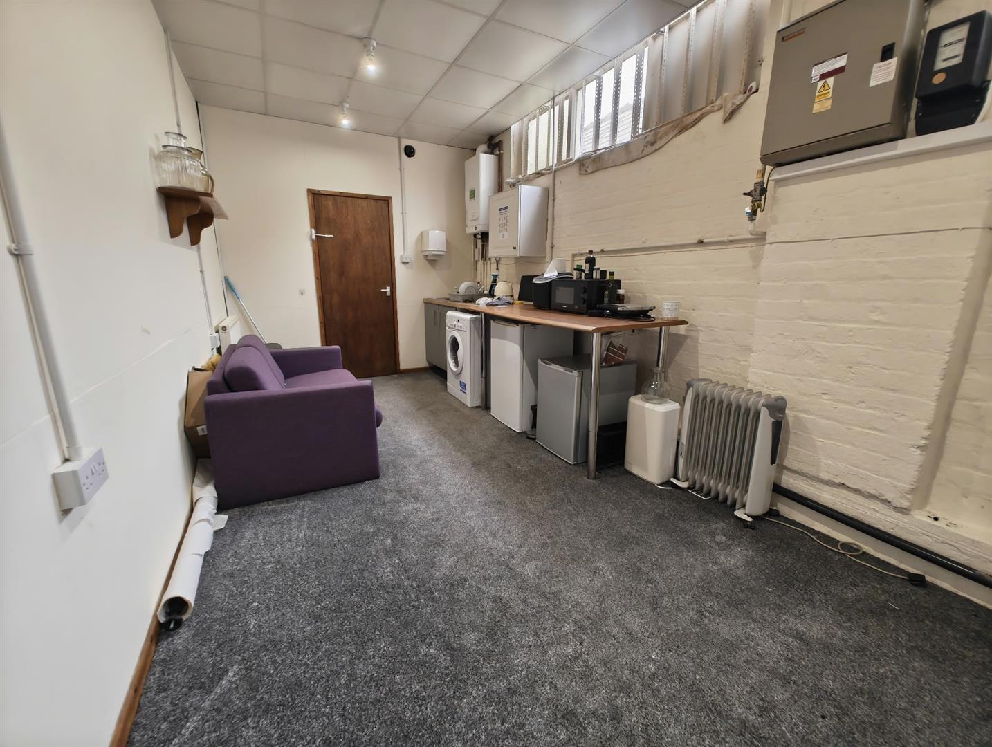 Unit 30, Chadkirk Business Park, photo 11